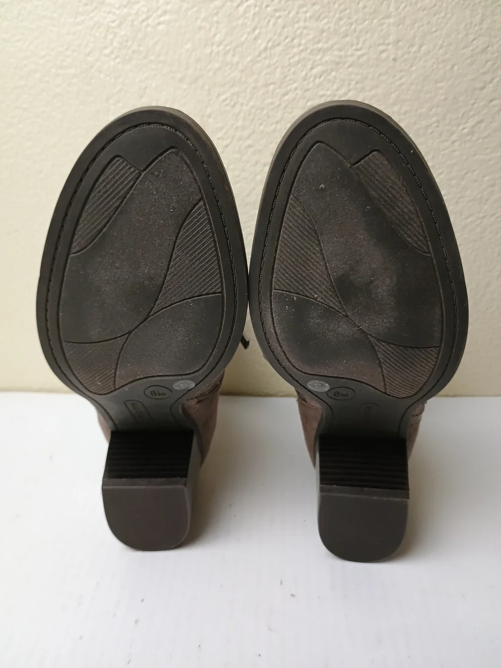Liz Claiborne Salem 8M Brown Suede Ankle Booties with Block Heel Side-Zip